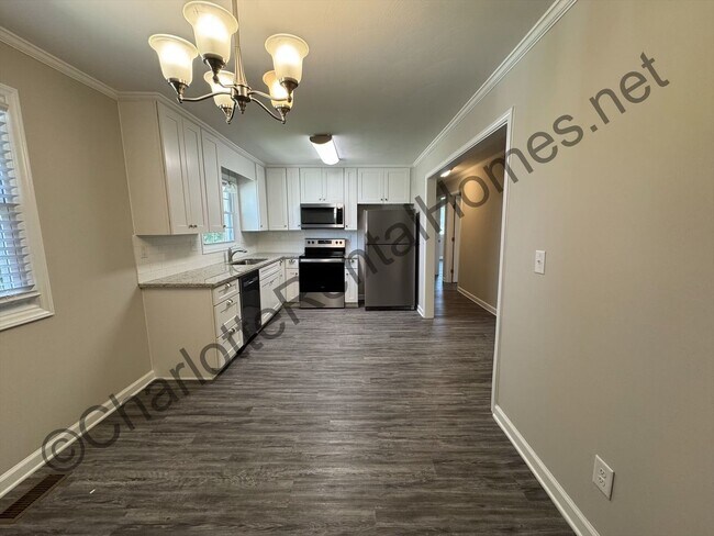 Building Photo - Renovated home in Bessemer City