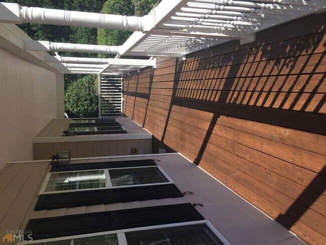 Foto del edificio - 149 Walnut Ridge Dr