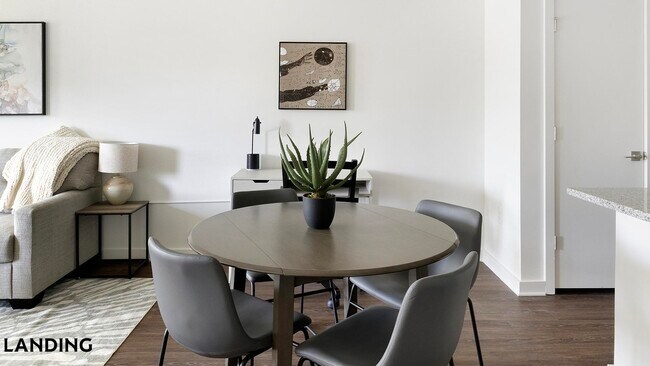 Foto del edificio - 2110 Birkhall St