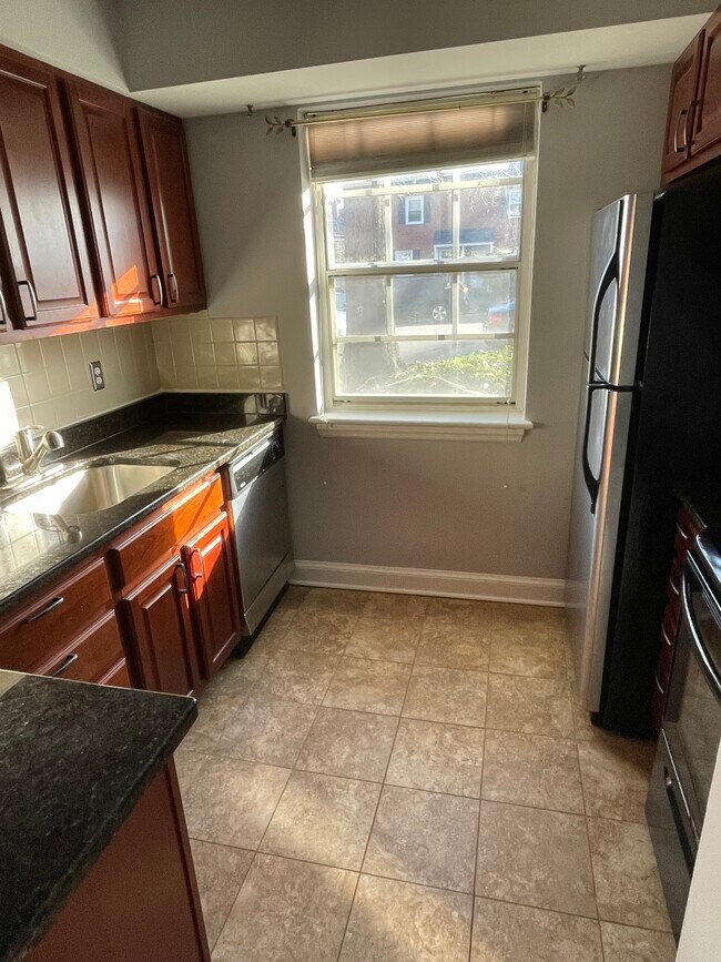 2103 N Taft St Unit 114, Arlington, VA 22201 Condo for Rent in