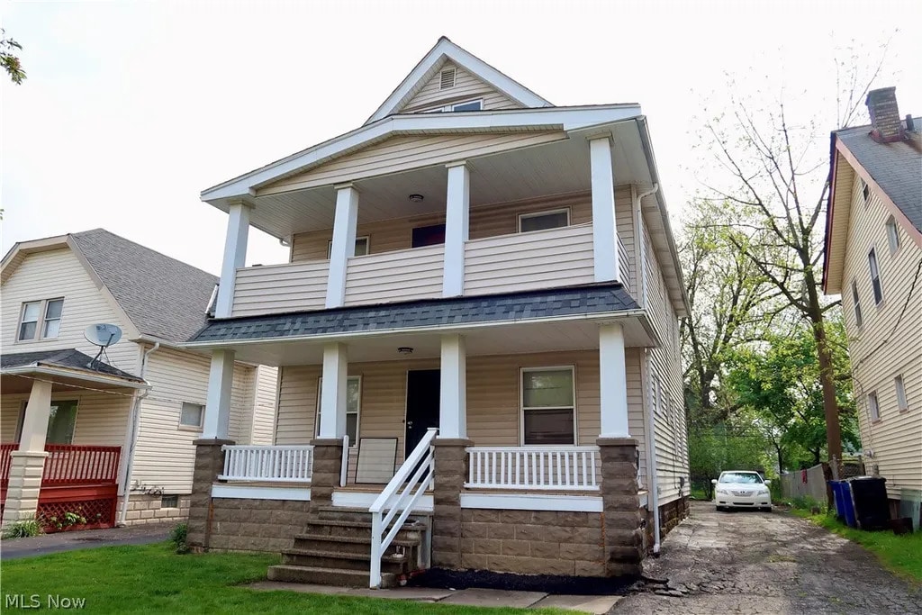 4181 E 144th St Cleveland, OH 44128 – photo 1