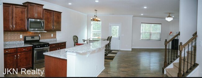 Building Photo - 5 br, 4 bath House - 228 Keating Place