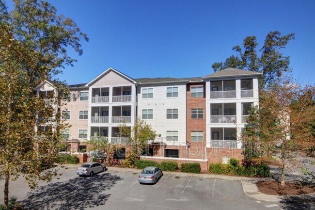 Building Photo - 1755 Central Park Rd