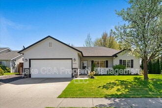 Building Photo - 8920 Torrey Ln