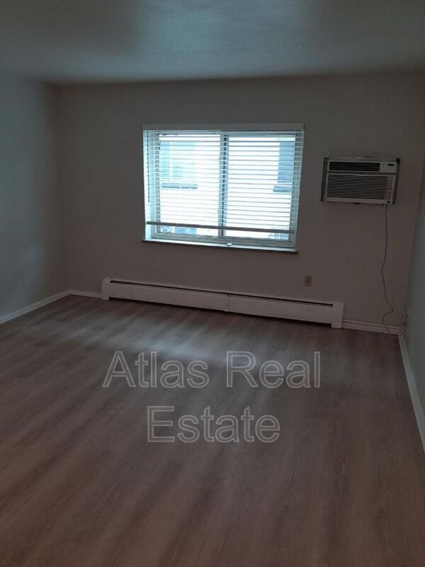 Building Photo - 1430 N Moline St