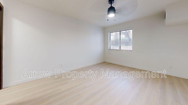 Foto del edificio - 207 E Arbor Ave