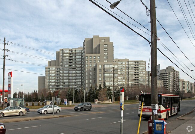 Foto principal - 7 Townsgate Dr