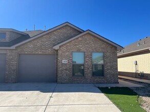 Building Photo - 2115 N Avenue K