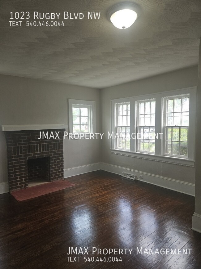 Building Photo - 1023 Rugby Blvd NW