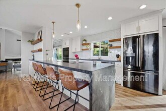 Building Photo - 1953 Granite Hills Dr