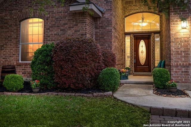 Building Photo - 8415 Spicewood Bend