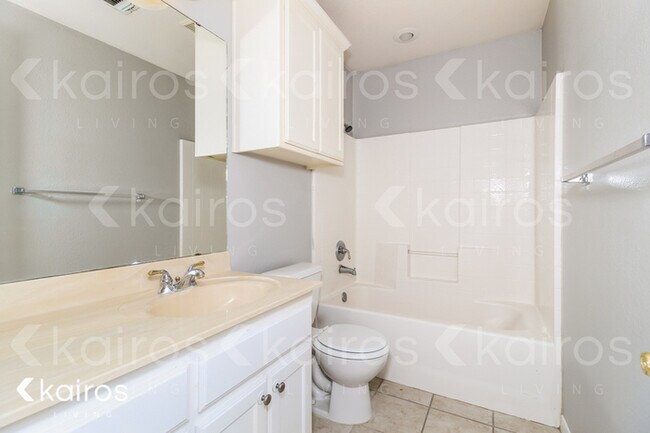 Building Photo - 5301 Royce Dr.