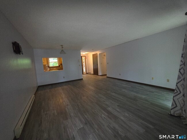 Building Photo - 883 Rubber Ave