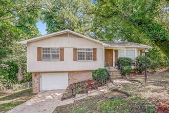 Building Photo - 5064 Darlene Dr