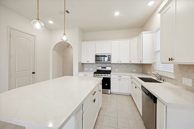 Foto del edificio - 6018 Bristol Spur Ln