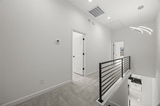 Building Photo - 5110 Westover St