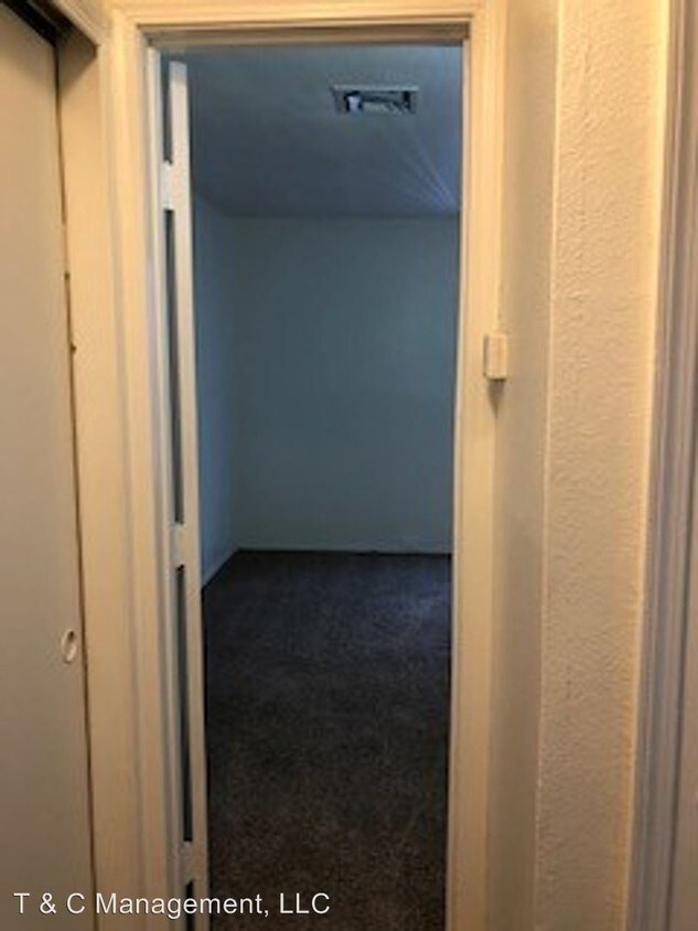 Foto principal - 13500 Skyline Rd NE