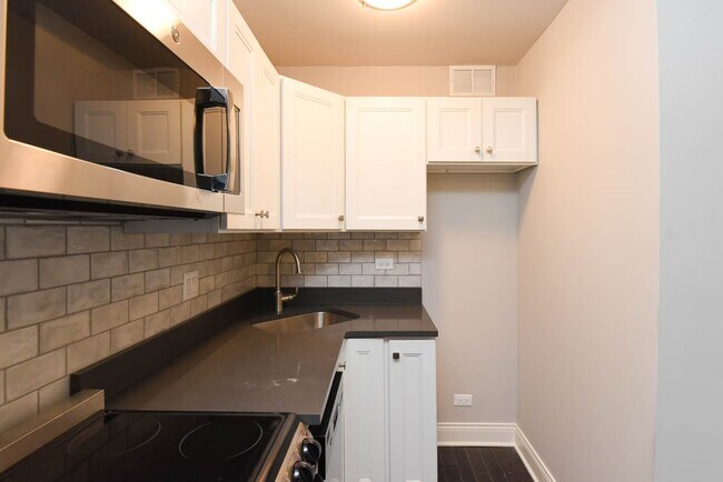 Foto del edificio - 640 W Wrightwood Ave