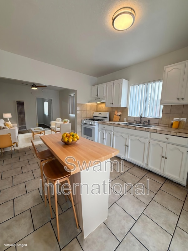 Foto del edificio - 1733 1/2 E. 63rd St.