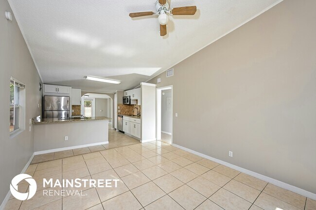 Foto del edificio - 587 Martin Pl Blvd