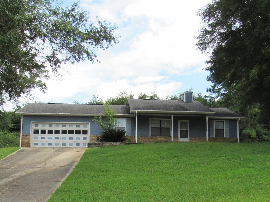 Primary Photo - 113 Skyline Dr