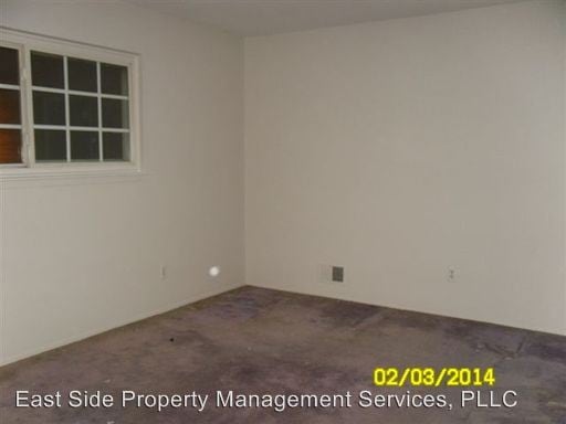 Building Photo - 34775 Maple Lane Dr