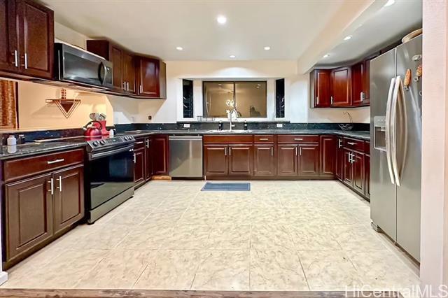Foto del edificio - 92-391-391 Waiomea St