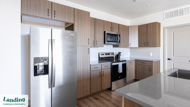 Foto del edificio - 300 E Fremont Pl