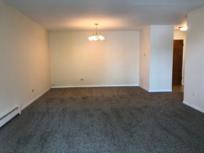 Foto del edificio - 1331 S Finley Rd