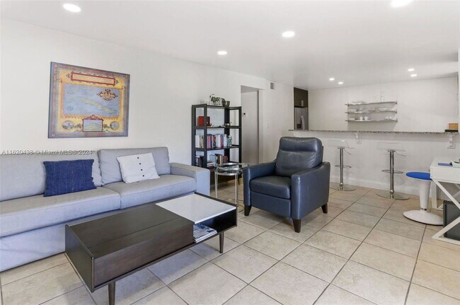 Building Photo - 7727 SW 86th St