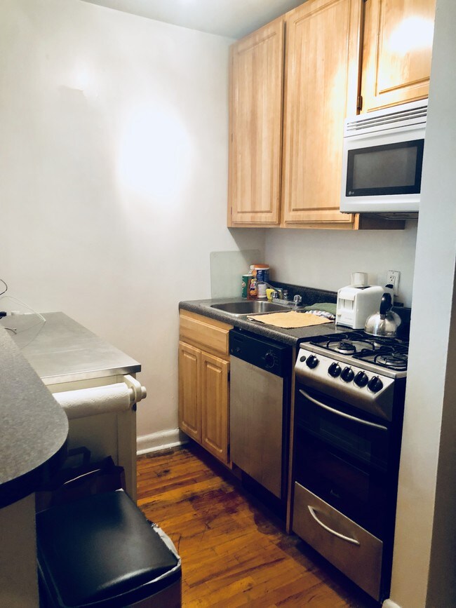 Foto del edificio - 34 W 83rd St
