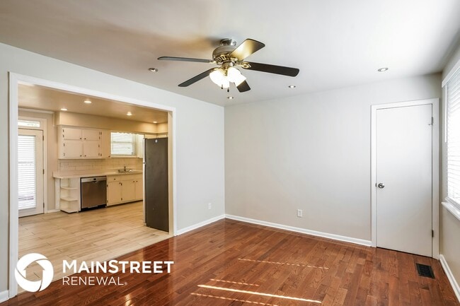 Foto del edificio - 3804 Scotwood Dr