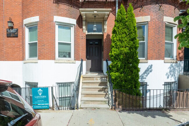 Entrance - 122 London St