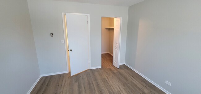 Building Photo - 38 Lathrop Ave