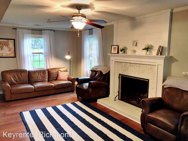 Building Photo - 3 br, 2.5 bath House - 2425 Crowncrest Drive