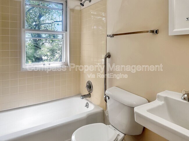 Foto del edificio - 2717 S Burdick St