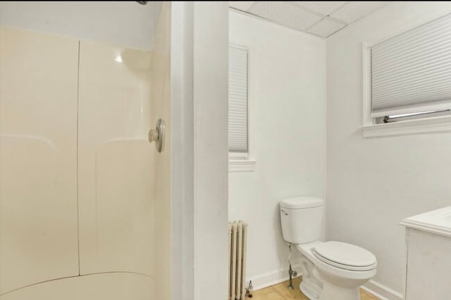 Building Photo - 125 W Main St