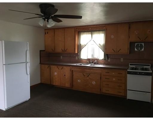 Building Photo - 156 Moorland St