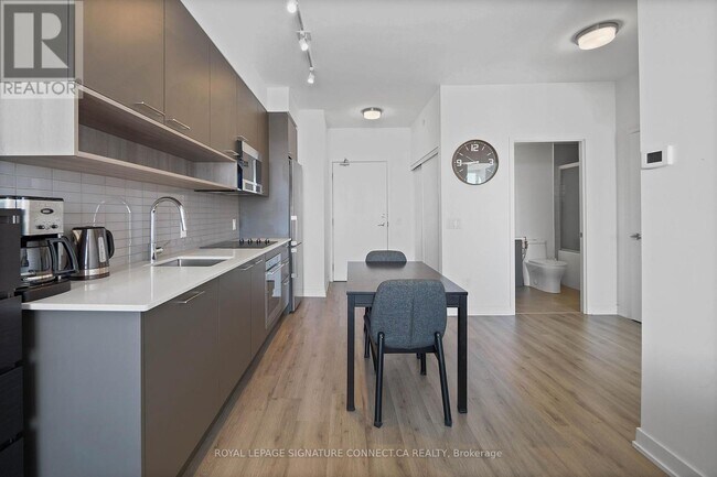 Photo du bâtiment - 3005 Pine Glen Rd