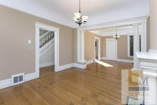 Building Photo - 3 bedroom in San Francisco CA 94110