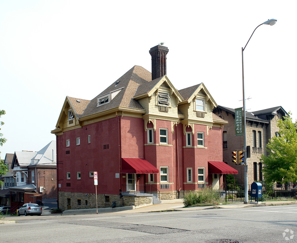 Primary Photo - Haber Apartments