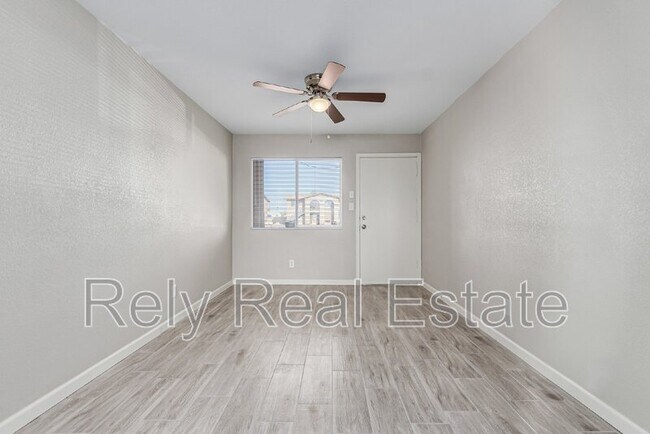 Building Photo - 7144 N 66th Dr