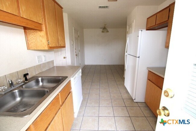 Building Photo - 3708 Littleleaf Dr
