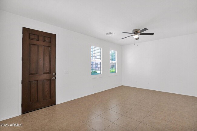 Foto del edificio - 4161 E Fairbanks St
