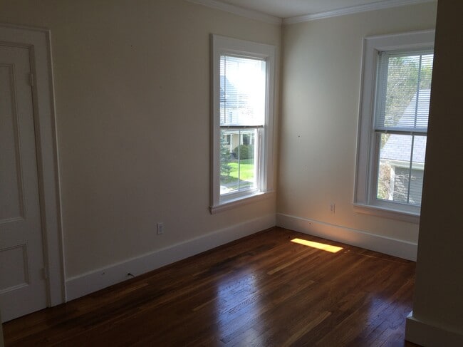 Bedroom 2 - 4 High St