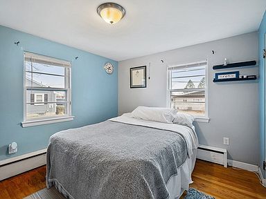 Foto del edificio - Single Family Home at 167 Oak St , Methuen