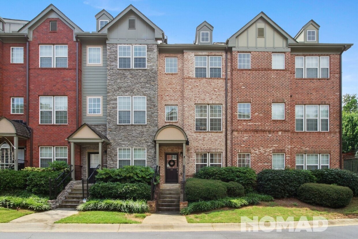 Primary Photo - Charming 1BR, 3 Level Townhome in Brookhaven