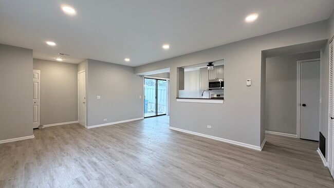 Building Photo - 721 Sunfish Pt