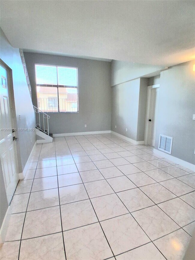 Foto del edificio - 2770 W 60th Pl
