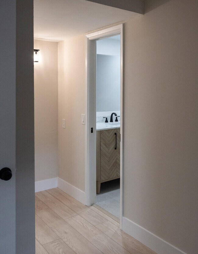 Foto del edificio - 3001 S Course Dr